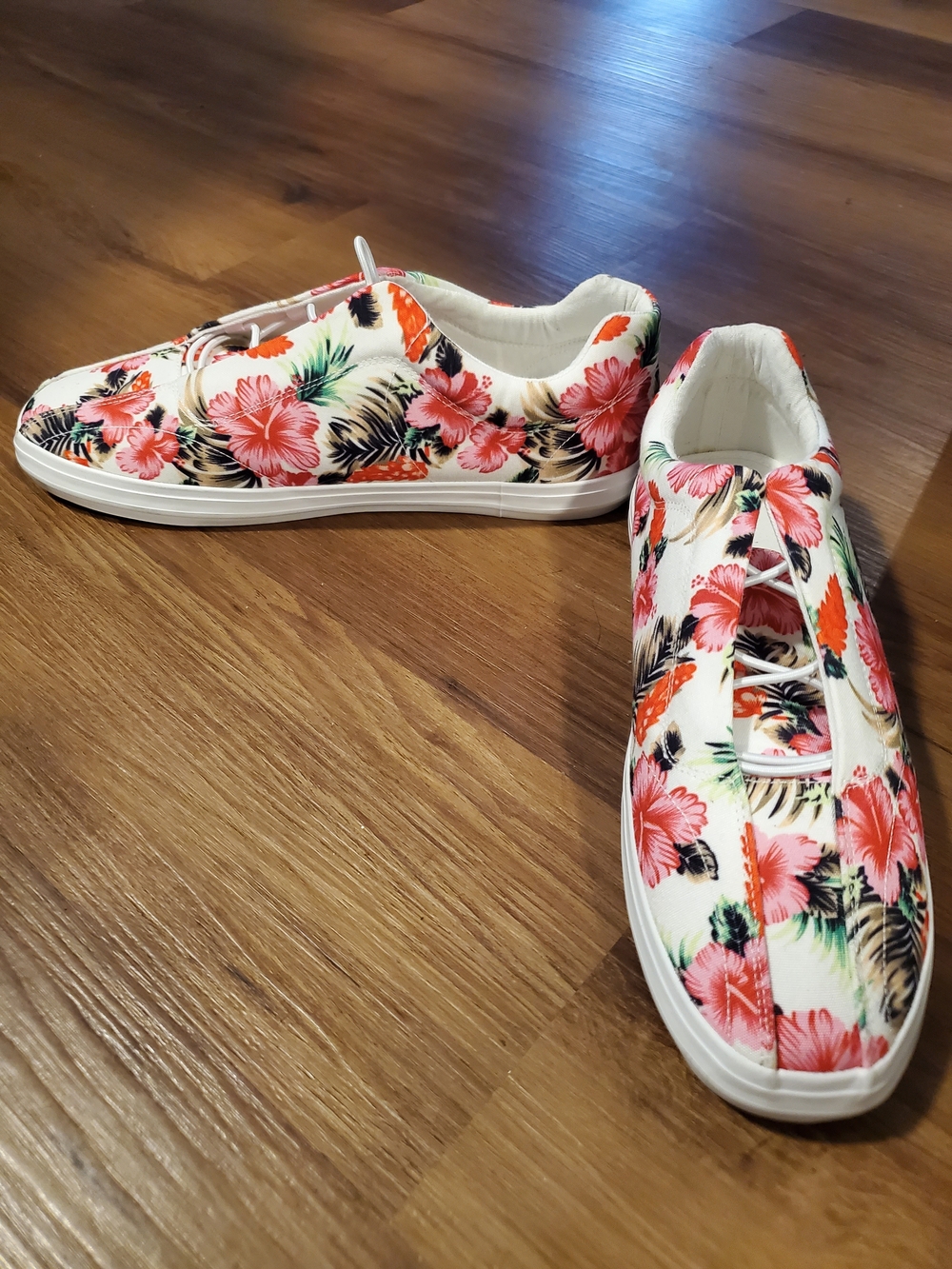 Comfortview White Slip-On Sneakers with Pink & Orange Floral Print, Size 12W